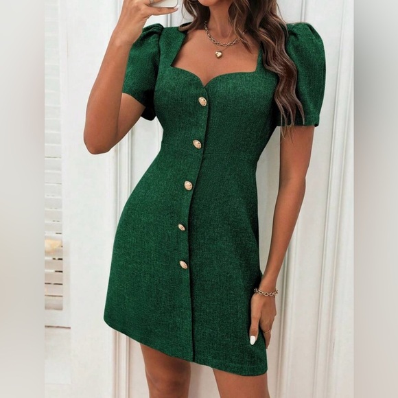 Dresses & Skirts - Green Sweetheart Neck Puff Sleeve Button Front Mini Dress Date Night Size L